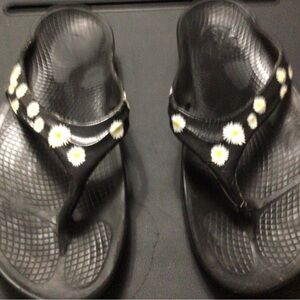 OOFOS LIMITED ADDITION Daisy